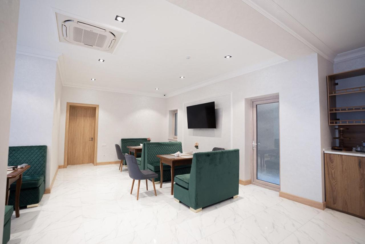 טשקנט 5 Wood Hotel & Spa מראה חיצוני תמונה